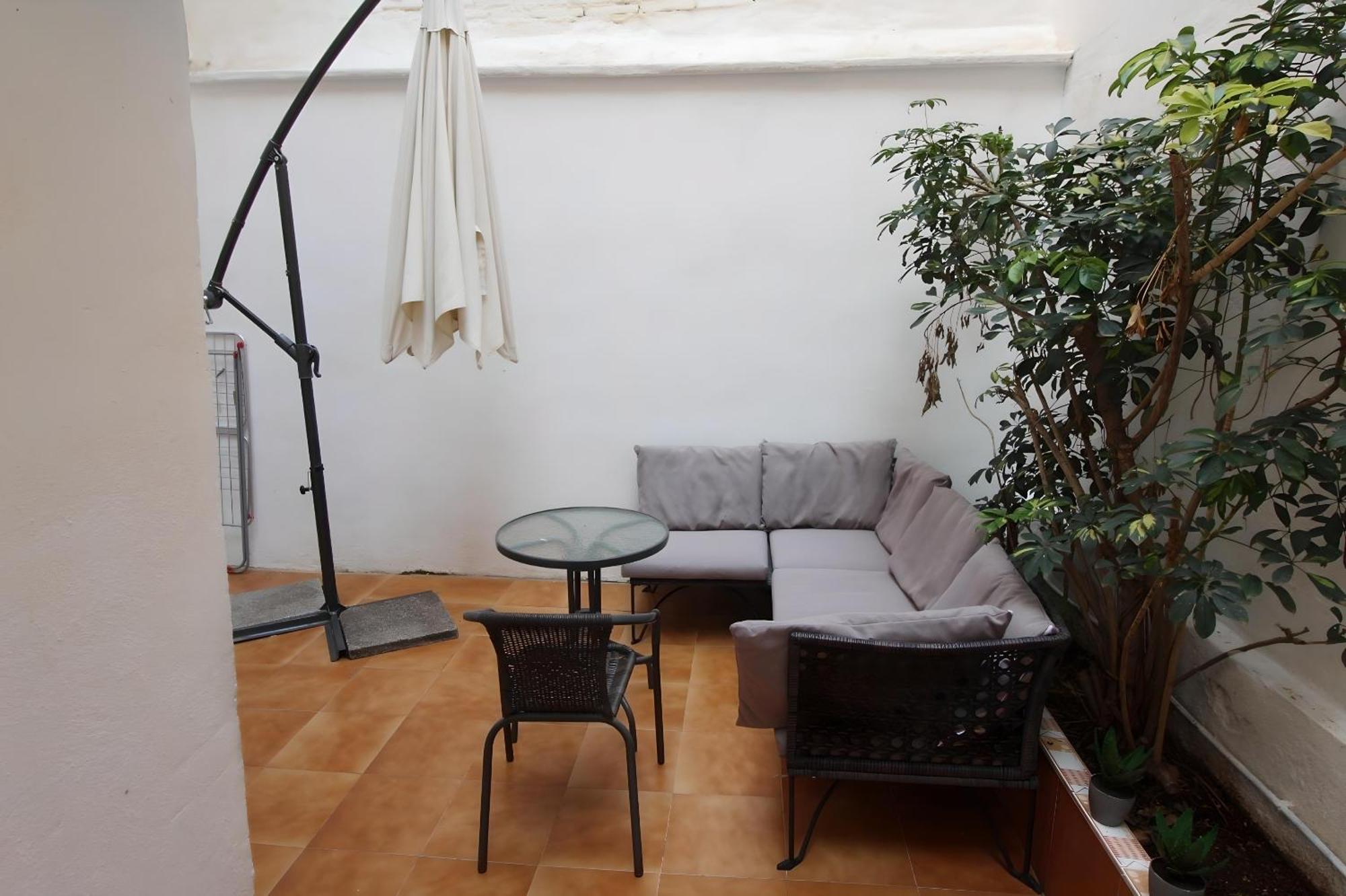 Increible Apartamento Con Terraza Al Lado De Torres De Quart Valensiya Dış mekan fotoğraf